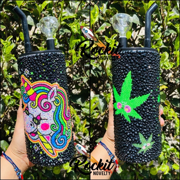 🛑CLEARANCE New Blinged Water smoke pipe. Glows in the Dark - Picture 5 of 6